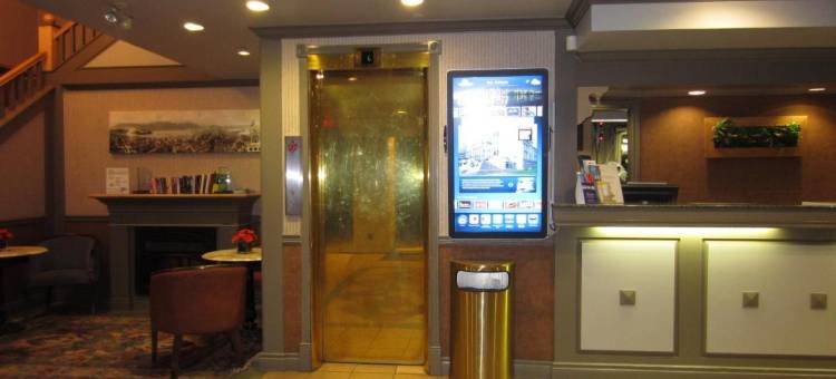 温德姆华市区戴斯酒店(Days Inn by Wyndham Vancouver Downtown)图片