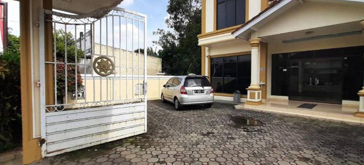 红伙伴班尤马阿克巴伊斯兰酒店(Hotel Akbar Syariah Banyumas RedPartner)图片