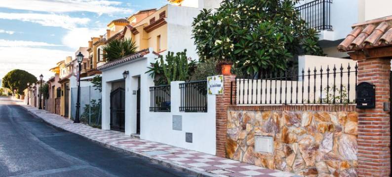 奥托索尔公寓酒店(Sechi Aparthotel Marbella - Self Service, with Parking)图片