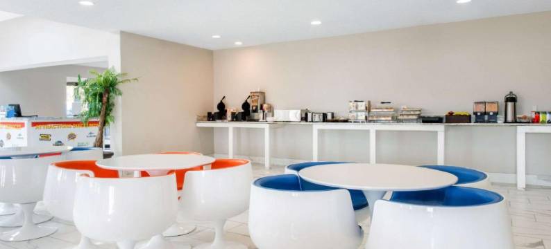 Clarion Inn & Suites Kissimmee-Lake Buena Vista South图片