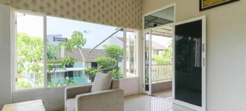 格利亚姆尔雅旅馆(Griya Mulya Near Alun Alun Batu Mitra RedDoorz)图片