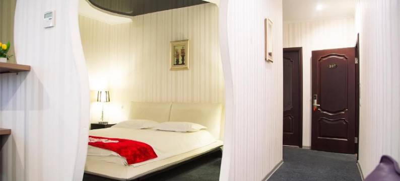 中文酒店健身中心(Hotel & Fitness Center Mandarin)图片