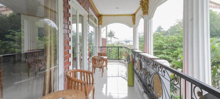 红多兹@普卡提达别墅(RedDoorz at Villa Puncak Tidar)图片