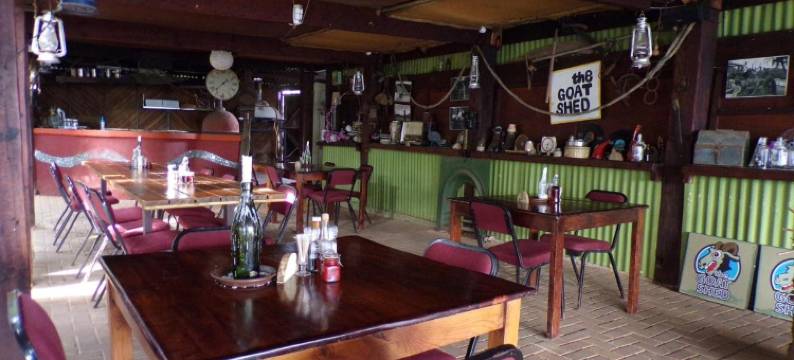 伍德兰兹乡间房屋与露营青年旅馆(Woodlands Cottages & Camping)图片