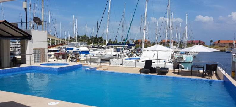 肖特湾码头酒店(Marina Hotel at Shelter Bay)图片