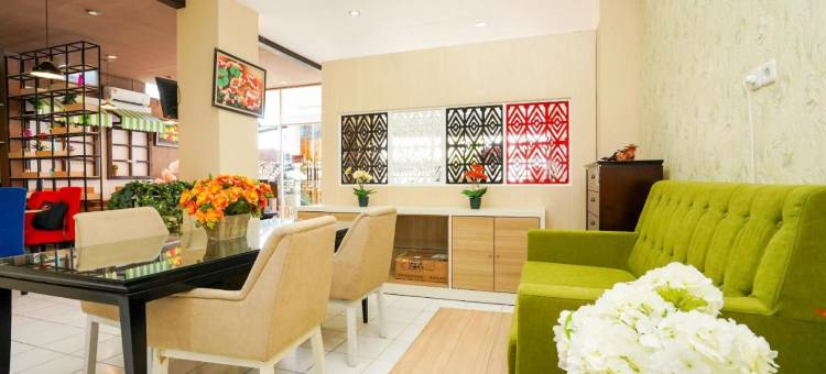 Kupang Gunung Homestay Syariah Near Islamic Center Surabaya Mitra RedDoorz图片