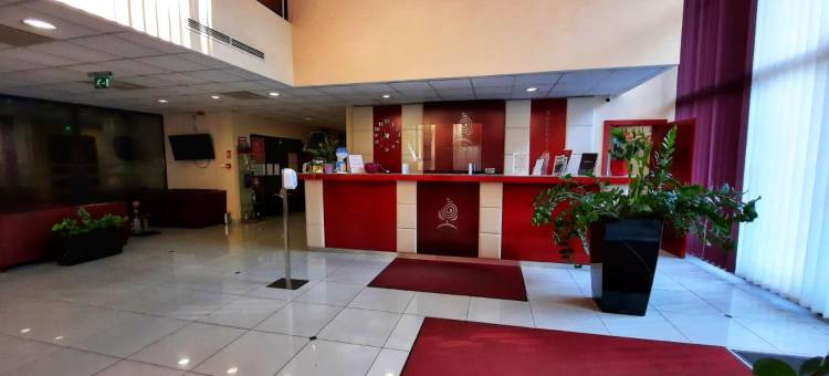 微罗尼卡酒店(Veronika Hotel)图片