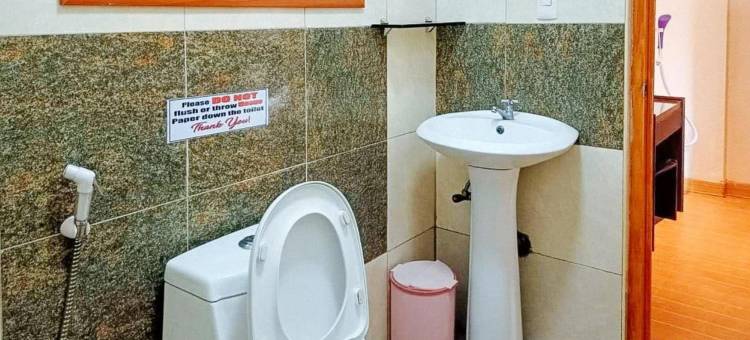 RedDoorz @ RHR Tourist Inn Canlaon图片