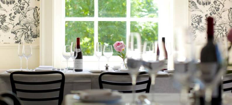 斯维庄园餐厅花园酒店(The Manor at Sway – Hotel, Restaurant and Gardens)图片