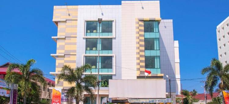 巴东戴马酒店(Daima Hotel Padang)图片