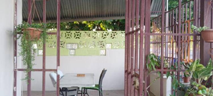 布里萨斯卡罗雷纳斯青年旅舍(Hostal Brisas Calobrenas)图片