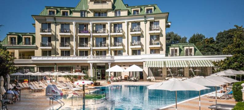 浪漫与家庭套房酒店(Romance Hotel and Family Suites)图片