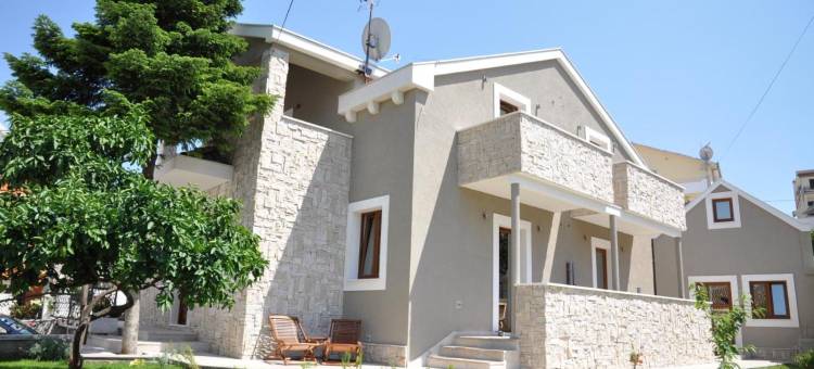 路西亚特罗吉尔别墅旅馆(Villa Lučica Trogir)图片