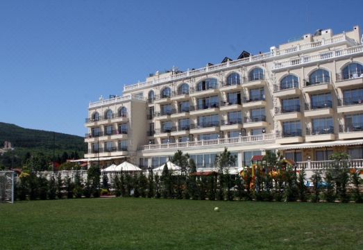 Therma Palace - Spa Mineral Pool & All Inclusive & Free Parking Hotel Overview