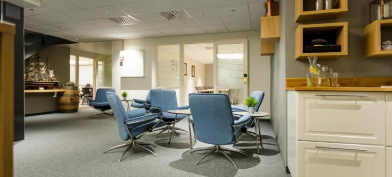 韦斯特内斯峡湾酒店(Vestnes Fjordhotell)图片