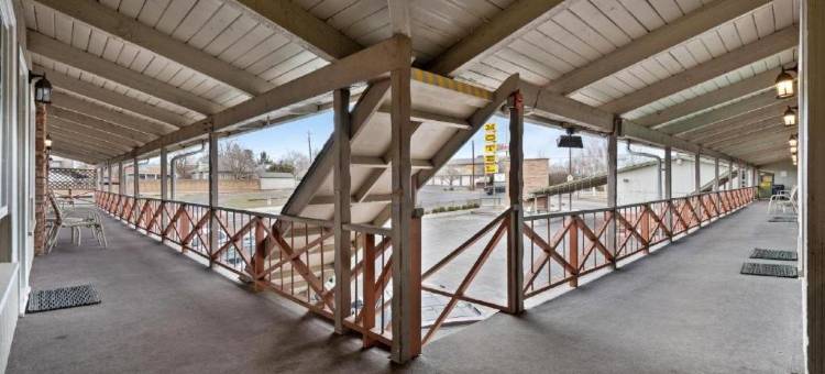 银马刺汽车旅馆(SILVER SPUR MOTEL)图片