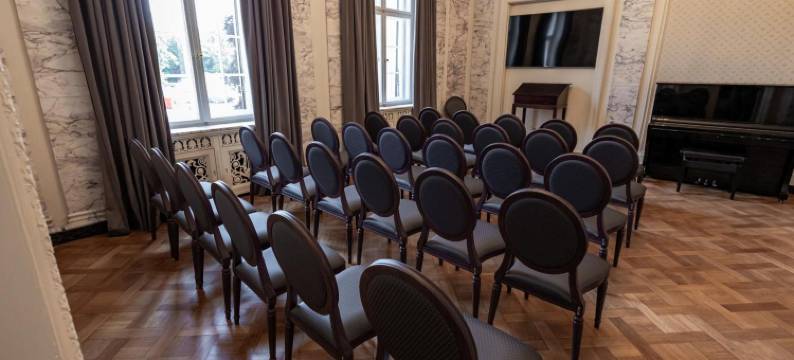 新施特雷利茨城堡酒店(Schlosshotel Neustrelitz)图片