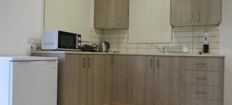 河公寓(River Apartments)图片