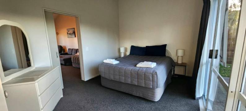 橡子村汽车旅馆(Acorn Estate Motel)图片