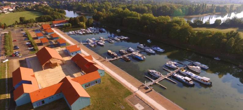 德熙日港酒店(Le Port de Decize)图片