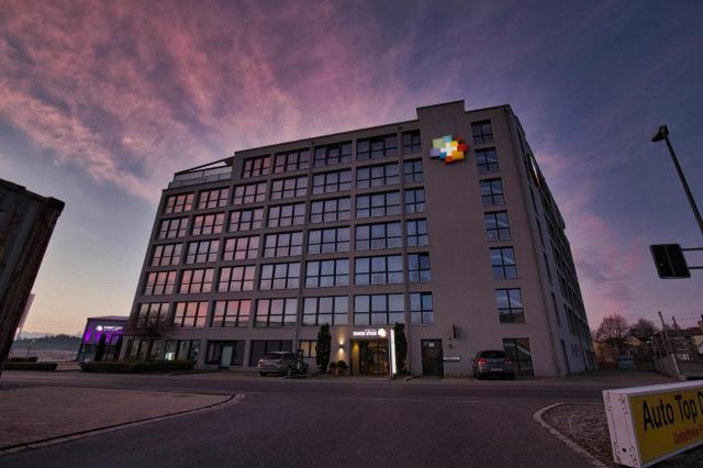 Hotel Swiss Star Over view