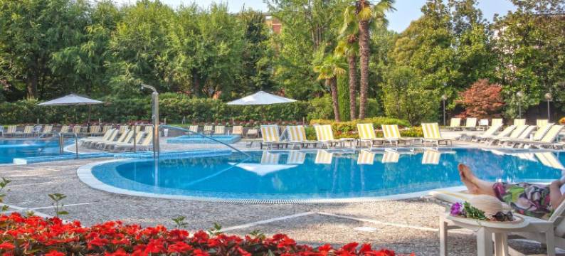 布里斯托尔布加酒店(Hotel Bristol Buja)图片