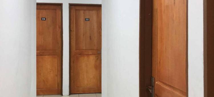 红多兹酒店 - 棉兰阿克萨拉(RedDoorz @ Aksara Medan)图片