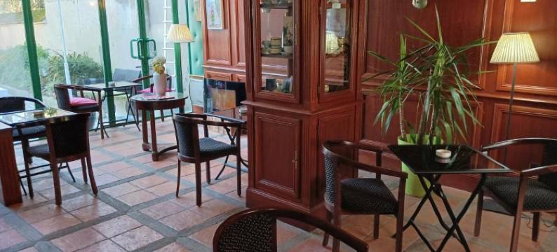 科涅特酒店(Hotel la Cognette A 25 Kilomètres de Châteauroux et 30 Kilomètres de Bourges)图片