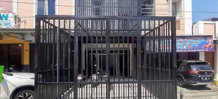 红多兹酒店-近阿伦阿伦哥打西朗(RedDoorz Near Alun Alun Kota Serang)图片