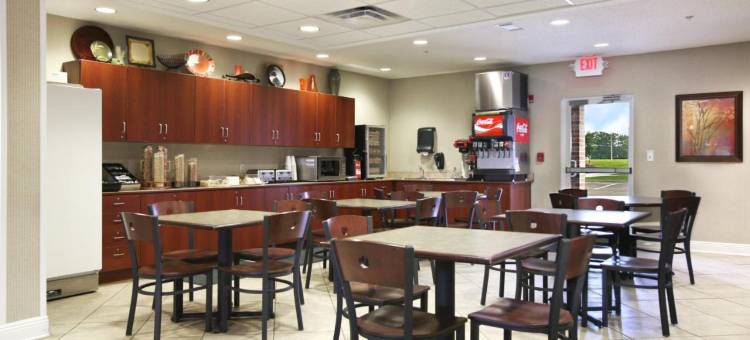 哈蒂斯堡温德姆麦客达套房酒店(Microtel Inn & Suites by Wyndham Hattiesburg)图片