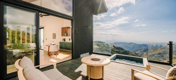 Lakay Monteverde with Heated Pool, Golf Cart and Breakfast图片