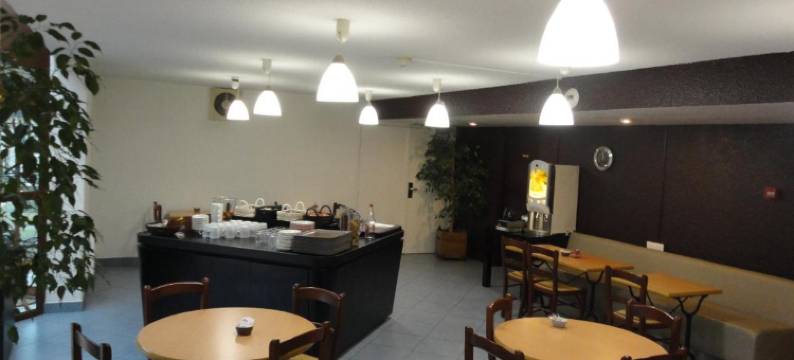 基里亚德尚蒂伊酒店(Kyriad Chantilly)图片