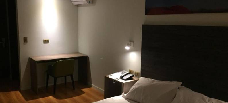 巴圭达诺大道酒店(Hotel Baquedano Boulevard)图片