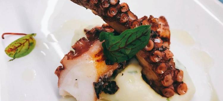 蒙蒂路育酒店(Hotel Montiruju)图片