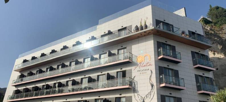 阿勒塔克房 ON 酒店(On Aleta Room Designed for Adults)图片