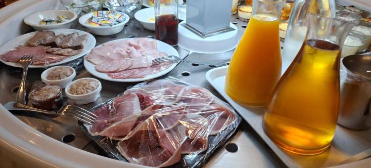 巴克之家酒店(Logis Hôtel & Restaurant de la Barque)图片