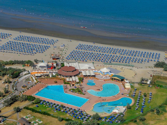 阿尔巴尔拉高尔夫酒店