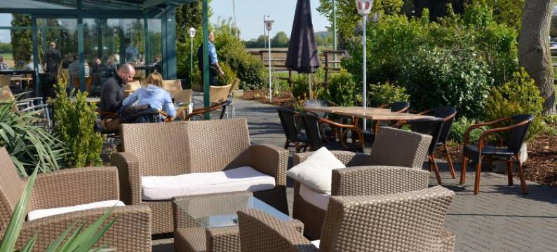 罗特艾尔霍恩精品酒店餐厅(Hotel-Restaurant Rotes Einhorn Düren)图片