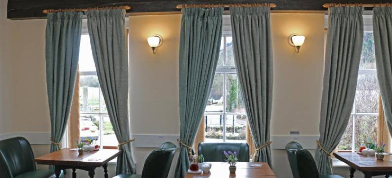 格雷恩莫里斯顿阿姆斯酒店(Glenmoriston Arms Hotel)图片