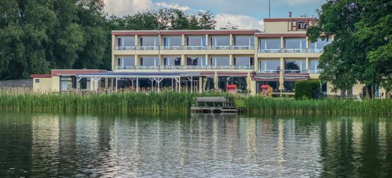 施宛恩霍夫湖景圆环酒店(Seehotel Schwanenhof)图片