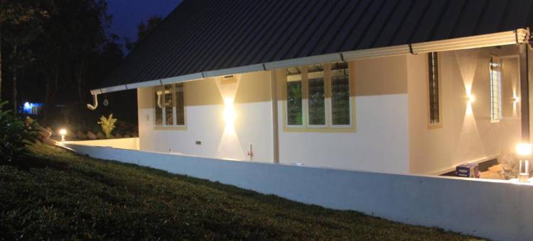 橡木绿洲民宿, 瓦加蒙(2BHK Homestay at Vagamon with Campfire and BBQ- Oakwood Oasis)图片