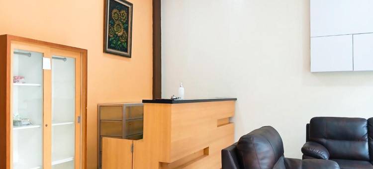 Super OYO 1506  Shabrina 2伊斯兰旅馆(Shabrina Homestay Syariah Terminal Tirtonadi Solo RedPartner)图片