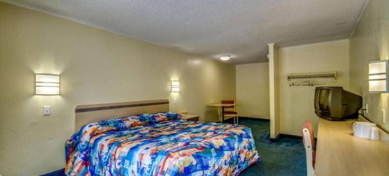 圣约瑟夫6号汽车旅馆(Motel 6 Saint Joseph, MO)图片