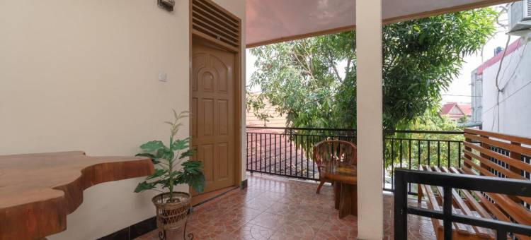 红多兹酒店-近北干巴鲁RS阿瓦尔布罗斯苏迪尔曼(RedDoorz Near RS Awal Bros Sudirman Pekanbaru)图片