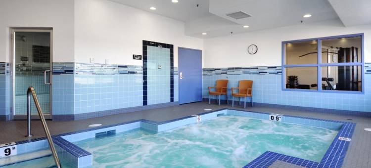 特斯达乐卡纳尔塔酒店(Canalta Hotel Tisdale)图片