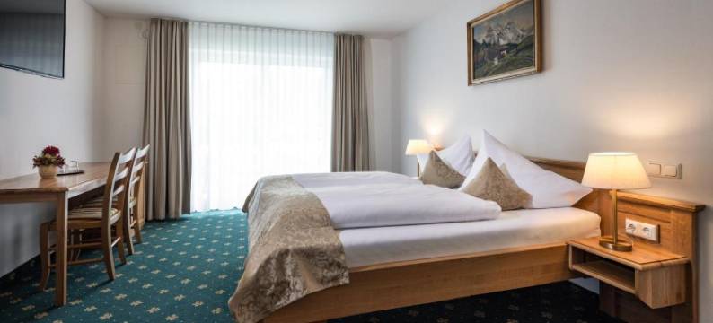 舍瓦本维特酒店(Hotel Schwabenwirt)图片