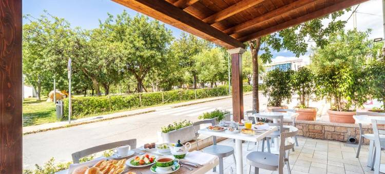 阿古利亚斯特拉酒店(Hotel Agugliastra)图片