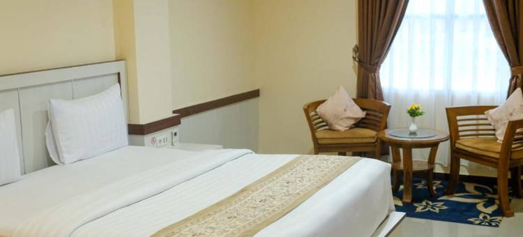 布阿纳莱斯塔里大酒店(Grand Buana Lestari Hotel)图片