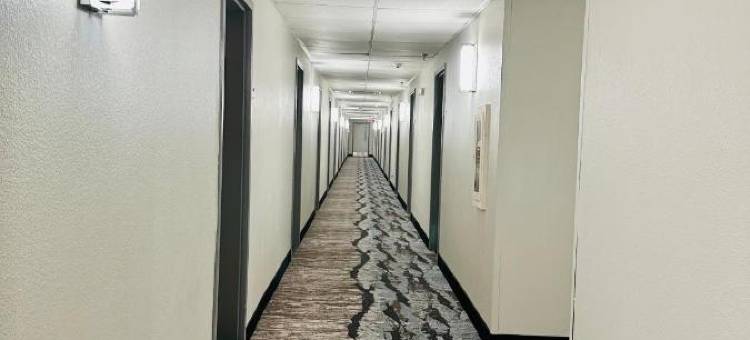 布利斯波因特旅馆西北印第安纳波利斯(BlissPoint Inn Northwest Indianapolis)图片