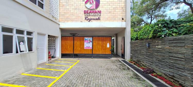Dzawani Syariah Rajawali Near Pakuwon Mall RedPartner图片
